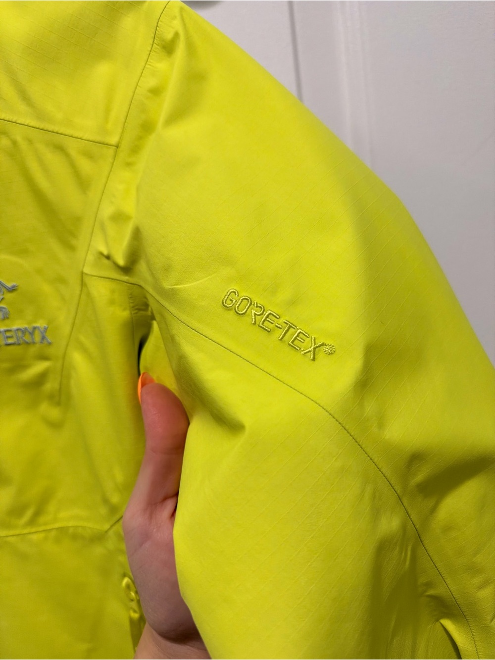 Arc'Teryx GORE-TEX Women's Zeta SL Jacket (Electrolyte) - Picture 5 of 16